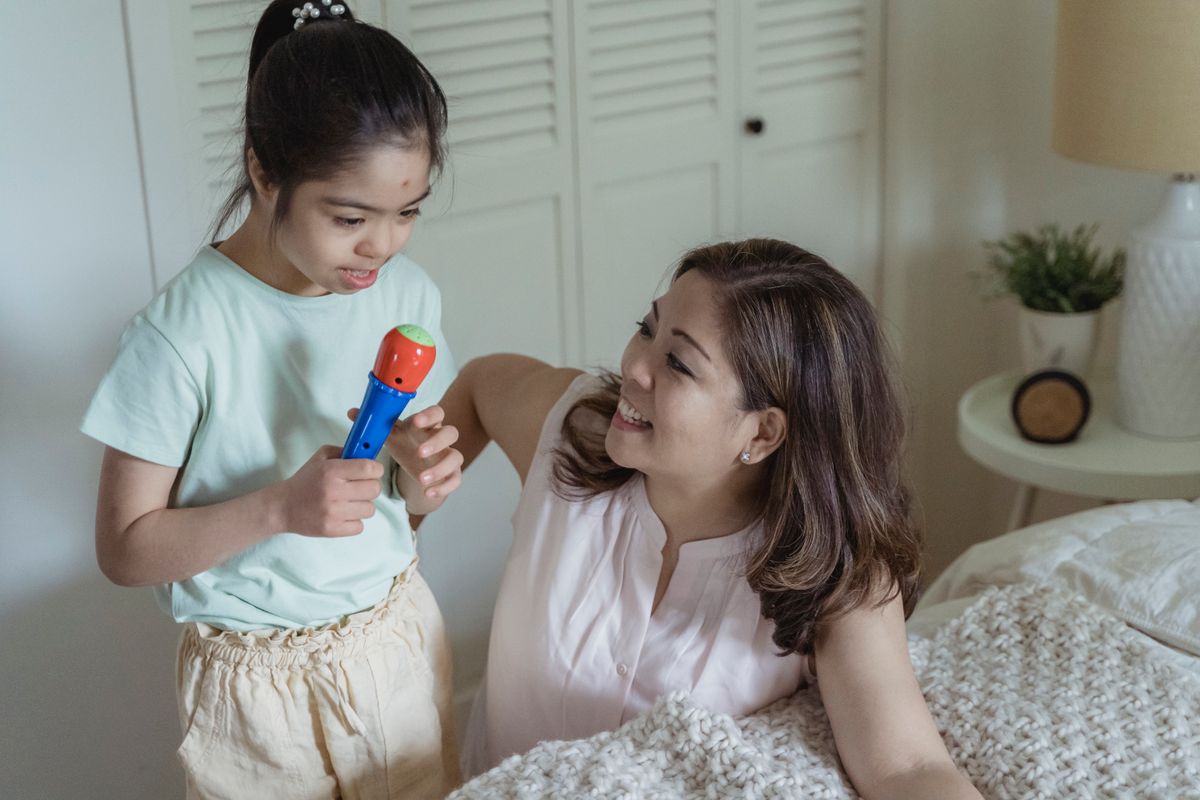孩子被老师批评了怎么办?先分清三类批评,再决定当晚说什么